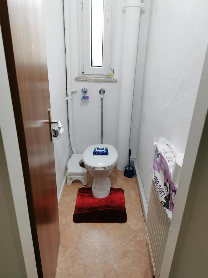 Nearwoehrderseaandstation Hotel Nuremberg Ngoại thất bức ảnh